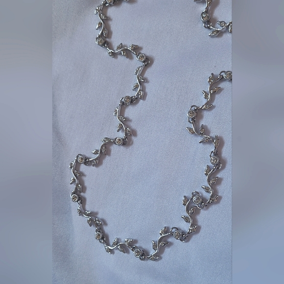 Grape Vine Necklace - Picture 5 of 6